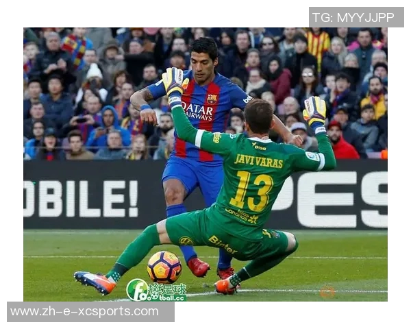 《足球场上的倒钩传奇:球星们的搞笑奇遇记》 《足球场上的倒钩传奇:球星们的搞笑奇遇记》